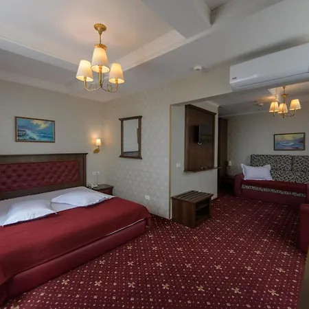 Golden Palace Hotel